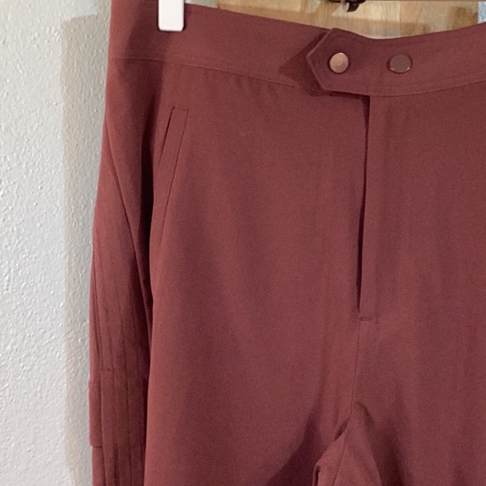 Athleta Uptown Ankle Pant Cargo Athleisure Zipper Pockets Womans Size 8 Athletic